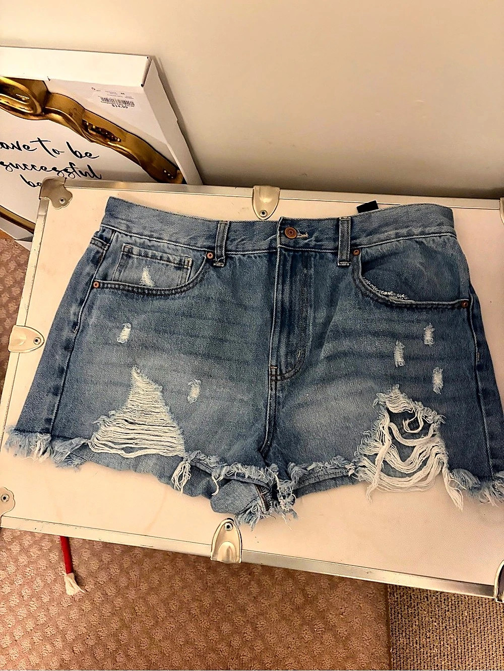 Celebrity Pink Distressed Denim Jean Shorts Size 15/32